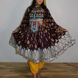 Vestido Afgano Kuchi Hecho a Mano al por Mayor, Tela de la Mejor Calidad, Diseño de Bordado con Parches, Largo Natural, Patrón Afgano Kuchi - Product Image 1