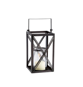 Farol grande de metal para exteriores, ideal para caminos de jardín, patios y decoración ambiental nocturna en casas de campo. - Product Image 3