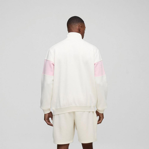 Eleva tu colección de ropa urbana de invierno: Sudadera con capucha de algodón blanco y rosa de primera calidad, de secado rápido, diseñada para un estilo fresco y contemporáneo. - Product Image 2