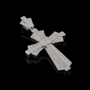 จี้รูปกางเขนฮิปฮอปแบบ Iced Out ทำจากสแตนเลสชุบโรเดียม ประดับเพชรทรงกลมเจียระไนแบบ Brilliant Cut สำหรับผู้ชาย ของขวัญทางศาสนา - Product Image 5