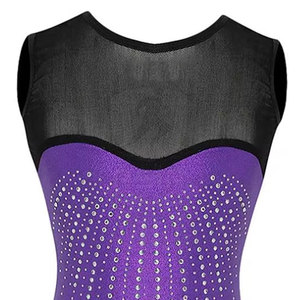 Justaucorps classiques en tissu doux et à coupe flexible, conçus pour le confort et le style, parfaits pour les cours et l'entraînement de gymnastique. - Product Image 3