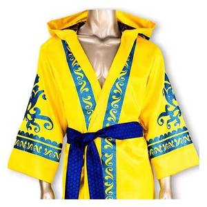 Robe à capuche respirante de haute qualité en polyester, motif floral noir et or, bordure violette, ceinture jaune, pour entraînement MMA/Kickboxing - Product Image 6