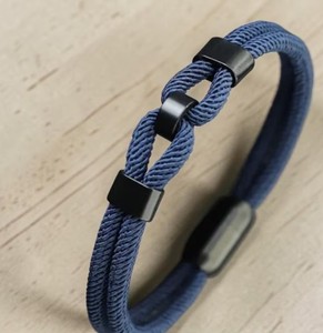Pulsera de cuerda para hombre con cierre magnético – Estilo minimalista con cordón de acero inoxidable - Product Image 2