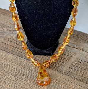 Elegant <b>Resin</b> Natural Pearl Beaded Necklace for Women Stylish Party Fashion Jewelry Gift - Product Image 4