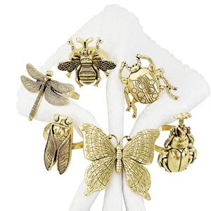 Lot de 6 Anneaux de Serviette en Métal Motif Insectes (Abeille, Papillon, Scarabée) - Design Classique Écologique par I K - Product Image 1