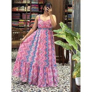 Robe longue éco-responsable lavable pour femme, style bohème imprimé, coupe trapèze, sans manches, col en V, taille naturelle, décontractée pour l'été - Product Image 3