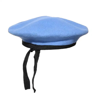 Boina Profesional Hecha a Medida, de Lana, con Forma Plana y Acabado Suave al Tacto, para Uniformes o Vestimenta Formal - Product Image 5