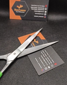 Ciseaux de barbier professionnels Op-Rated Super Cut Sharp pour droitiers, ciseaux de coupe de cheveux pour hommes et femmes, poignée souple et facile à saisir, taille moyenne - Product Image 2