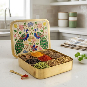 Boîte à épices carrée en laiton artisanal avec double paon émaillé, luxe indien, Masala Dabba, organisateur de rangement décoratif pour cuisine - Product Image 2