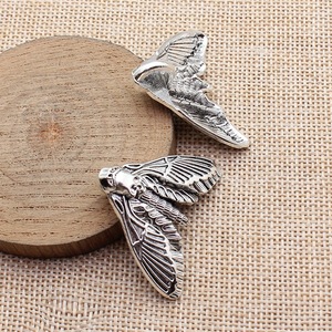 Placa en blanco de aleación de zinc con diseño de polilla muerta de 40x33mm, acabado en plata antigua, para adorno de peine de pelo gótico - Product Image 2