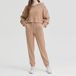 Conjunto Deportivo de 2 Piezas para Mujer, Primavera 2025, OEM, Personalizado, Top Corto y Sudadera con Capucha Oversize - Product Image 3