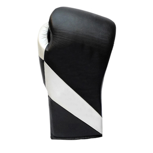 Guantes de Boxeo de Cuero Vintage - Product Image 2