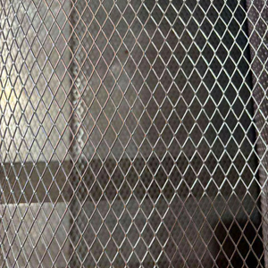 Malla de Diamante Expandida de Aluminio Anodizado Premium para Rejillas de Ventilación de Refrigeración de Alta Eficiencia y Protectores de Seguridad Duraderos para Máquinas - Product Image 1