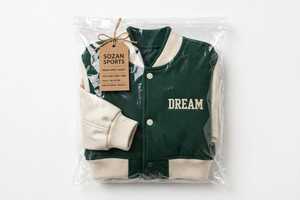 Blouson universitaire d'hiver pour femme en peau de mouton verte, avec blocs de couleur, corps en suède et coton, manches côtelées, lettres brodées, boutons-pression et col montant - Product Image 6