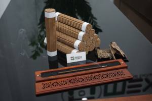 Agarwood Oud Incense with Coriander <b>Scent</b> Premium Natural Incense for Daily Spiritual Use 84946106622 - Product Image 2