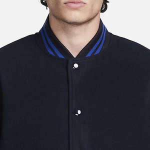 Chaqueta Bomber Casual de Corte Ajustado para Hombre, Fabricada en Pakistán, Estilo Vintage Urbano - Product Image 4