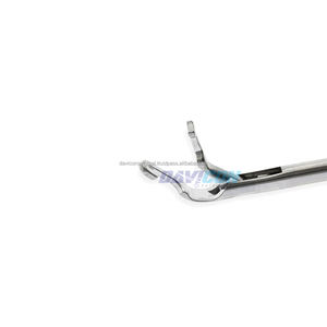 เครื่องมือผ่าตัดผ่านกล้องแบบมีดันปม ขนาด 5 มม. ความยาวใช้งาน 6.75 นิ้ว (17 ซม.) ด้ามจับแบบบีบ สแตนเลสสตีล ความยาว 11.75 นิ้ว (30 ซม.) สำหรับการผ่าตัด VATS - Product Image 3