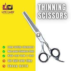 กรรไกรซอยผมคุณภาพสูงระดับมืออาชีพจากญี่ปุ่น ออกแบบมาเพื่อการซอยที่เรียบเนียนและแม่นยำ พร้อมสกรูปรับระดับได้ด้วยกุญแจจาก LCI - Product Image 2