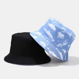 Sombrero tipo pescador unisex con estampado de nubes y cielo azul, de lona de poliéster, informal, ajustable, para adultos, para primavera y verano - Product Image 1