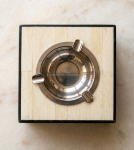 Cenicero de Cigarros Cuadrado Premium Hecho a Mano con Incrustaciones de Hueso y Metal, Ecológico y Clásico, Accesorio para Fumar, Decoración para Oficina y Hogar - Product Image 2