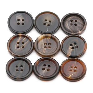 กระดุมเขาควายแท้สั่งทำได้ ขายส่ง คุณภาพสูง 4 รู สำหรับชุดสูท - Product Image 4