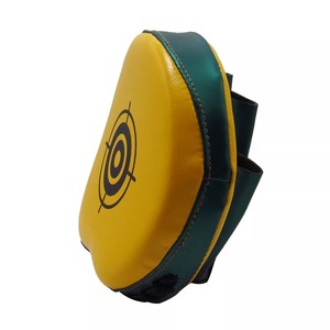 Mitaines et pads de frappe en cuir de luxe de qualité supérieure pour l'entraînement de boxe et de Muay Thai, équipement de frappe de haute qualité AS-FP-36 - Product Image 3