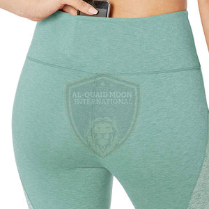 Leggings de yoga pour femmes, couleur unie, fabriqués au Pakistan, taille élastique, séchage rapide, respirants - Product Image 5
