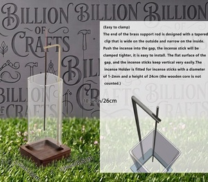Porta Incienso de Diseño Minimalista con Base Redonda Cuadrada de Madera y Metal de Latón para el Festival del Eid - Product Image 2