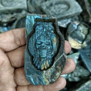 Sculptures en labradorite naturelle en forme libre, avec éclat bleu, représentant hibou, loup, serpent, crâne, Ganesha, pour la maison (vente en gros) - Product Image 5