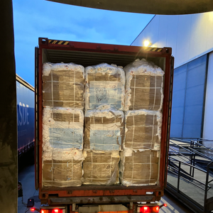 Vente en gros de couches jetables pour bébés Sweety Baby, en coton intelligent, économiques et absorbantes, pour nouveau-nés - Product Image 1