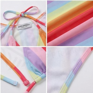 Ensemble de yoga 2 pièces imprimé papillon bleu avec finition dorée, body à col en V profond et jupe portefeuille longueur genou - Product Image 5