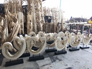 โคมไฟโต๊ะไม้ที่ดริฟท์วู้ด - Product Image 3