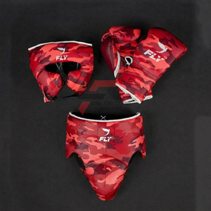 Ensemble de boxe en cuir de vachette véritable de qualité supérieure, motif camouflage, très demandé : gants de boxe, protection pour la tête et la protection inguinale. - Product Image 1