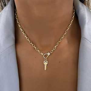 จี้รูปกุญแจประดับเพชรแล็บโกรว์ 14K 18K ทองคำแท้ ดีไซน์เรียบหรู สไตล์มินิมอล เหมาะสำหรับใส่ทุกวัน พร้อมใบรับรอง - Product Image 2