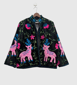 Veste en velours rose brodée à la main avec motif cerf, manches longues, col mandarin, grande taille, vêtements d'automne pour femmes - Product Image 1