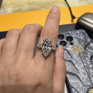 Anillo de Diamantes de Oro Blanco de 14K de Lujo con Certificado IGI Premium para Bodas, Compromisos, Fiestas y Celebraciones - Product Image 5