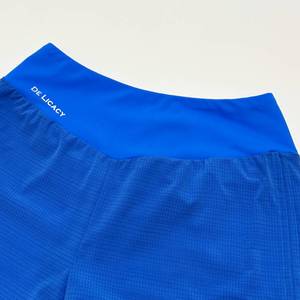 เสื้อเชิ้ตผู้หญิงทรงสปอร์ตยืดหยุ่นสูงแบบสั้น - Product Image 4