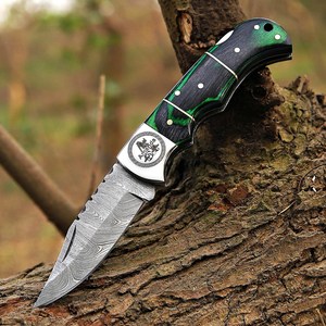 มีดพับ Damascus Lockback สำหรับขายส่ง ผู้ผลิต รับทำโลโก้ EDC มีดล่าสัตว์ คุณภาพอุตสาหกรรม ด้ามไม้ ปลายใบมีดแบบ Clip Point - Product Image 3