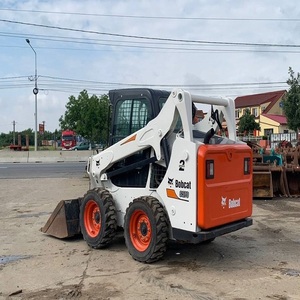 Cargadora de orugas diésel Bobcat S570 avanzada, diseñada para trabajos de construcción exigentes con automatización PLC - Product Image 1