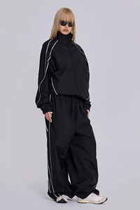 Ensemble coupe-vent imprimé personnalisé pour femme – Veste imperméable et pantalon de survêtement deux pièces, style streetwear, coupe ample, pour la course et les activités sportives - Product Image 4