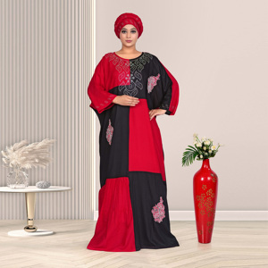 ชุดเดรสยาวผ้าเรยอนสองสี แต่งลายปักอย่างประณีต ทรงเข้ารูปพร้อมผ้าจับจีบแบบนุ่มและชายกระโปรงยาวลากพื้น - Product Image 4