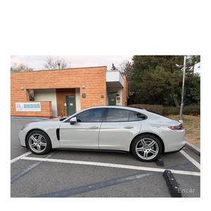 Pour Porsche Panamera 3.0 avec caméra de recul, sièges en cuir, modèle décembre 2018, 60 767 km, conduite à gauche - Product Image 2