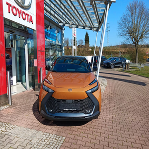 Toyota C HR 2.0 Hybrid SUV Automatic Navigation Rear View <b>Camera</b> Apple CarPlay Android Auto Low Mileage Used Car - Product Image 3