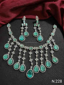 Joyería India Gota americana Forma de diamante Plateado y diseño de estrella Collar tachonado con pendiente a juego Conjunto de joyería Mujer - Product Image 3