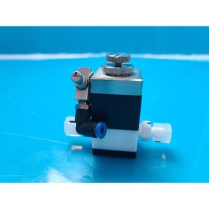 Vanne solénoïde pneumatique Koganei F-SV100-C d'occasion – Pièces détachées d'équipement semi-conducteur Legacy - Product Image 2