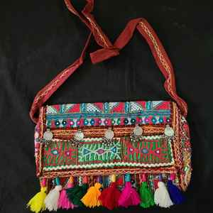 Vintage Banjara Embroidered Tassel Patchwork <b>Mirror</b> Work <b>Shell</b> Casual Sling Crossbody Bag Ethnic Boho Handbag Beach College - Product Image 3