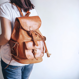 High Quality Custom Logo Genuine <b>Leather</b> <b>Backpack</b> Vintage Luxury Style College Travel <b>Backpack</b> String Best Gift for Outdoor - Product Image 1