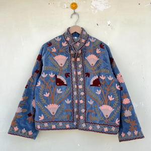 Veste kimono en velours Suzani faite à la main avec poche avant |   Couette écologique respirante anti-rides à séchage rapide 100% coton automne - Product Image 1