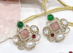 Conjunto de Collar y Aretes de Diseño Clásico en Latón Chapado en Oro de la Mejor Calidad con Moissanita para Mujer, Ideal para Regalos de Boda y Fiestas - Product Image 2