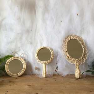 Miroirs à main vintage classiques, artisanaux, en rotin de bonne qualité, pour enfants et bébés. - Product Image 5